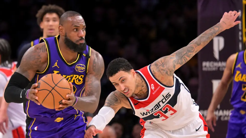 Lakers Could Finish the First Month with Equal Wins and Losses! Let’s Take a Look at How This Month Has Gone for the Lakers